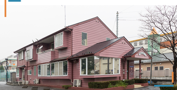 広々とした駐車スペース